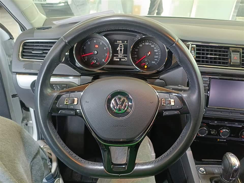 Volkswagen Sagitar