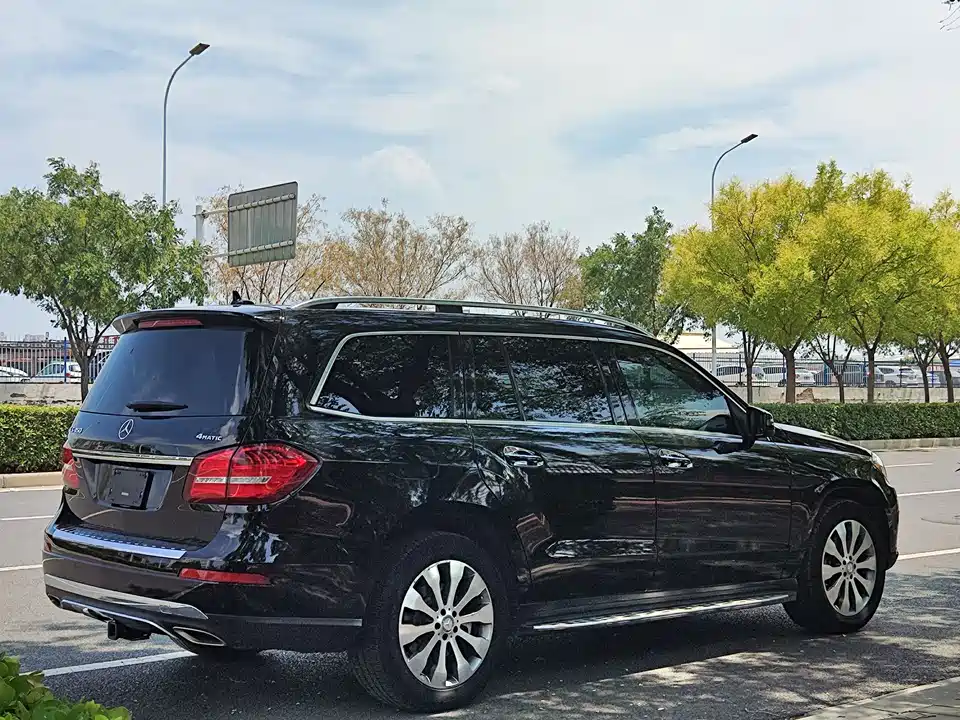 Mercedes-Benz GLS Mercedes-Benz GLS