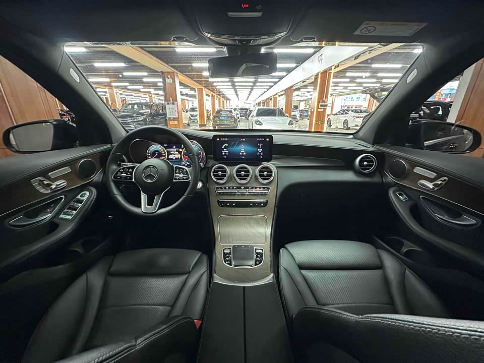 Mercedes-Benz GLC Mercedes-Benz GLC