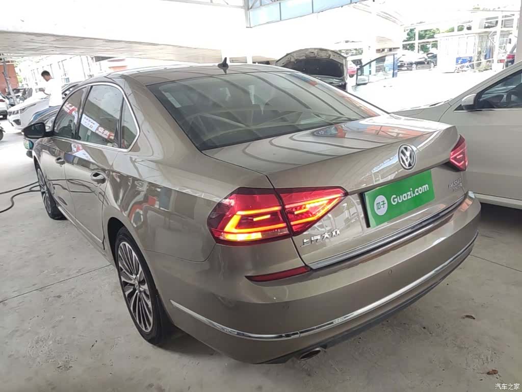 Volkswagen Passat, 2017 все фото