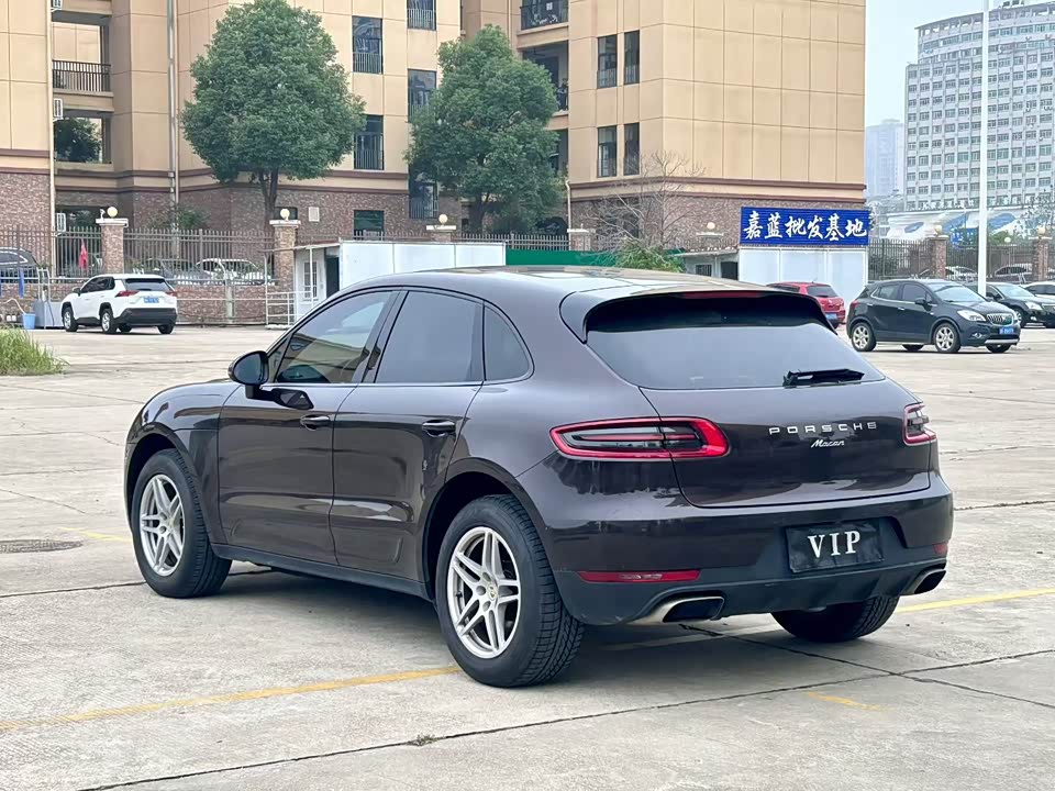 Porsche Macan