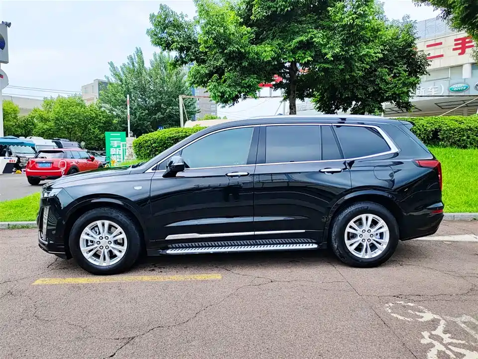 Cadillac XT6