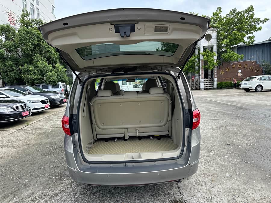 Buick GL8 2017, фото 11