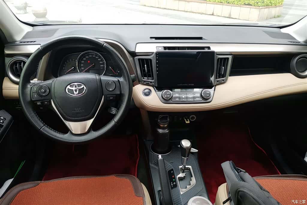 Toyota RAV4, 2014 12