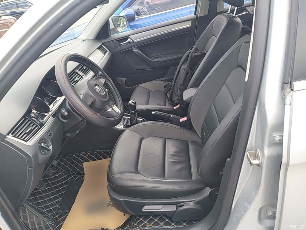 Volkswagen Bora, 2015 11