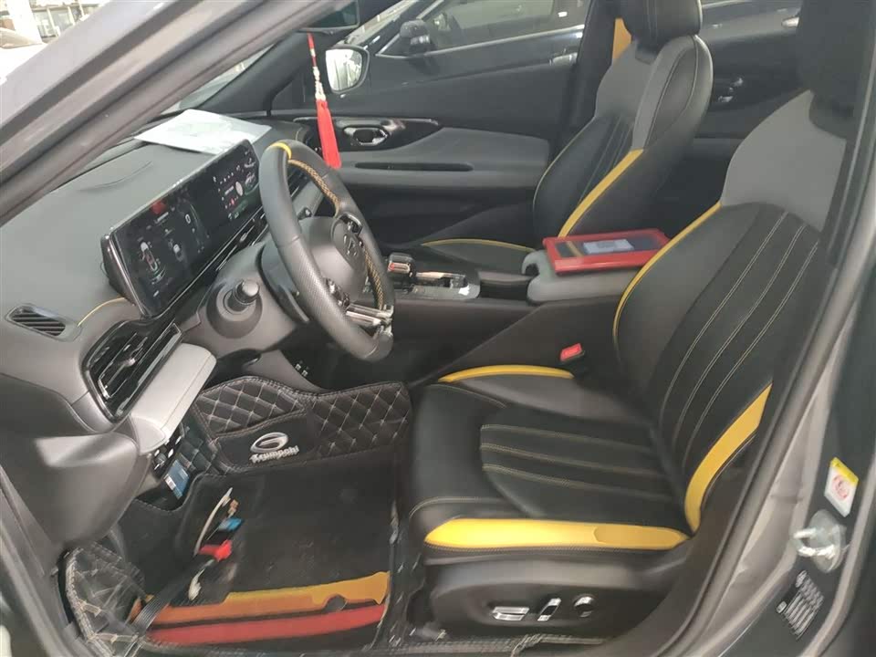 Trumpchi Shadow Leopard