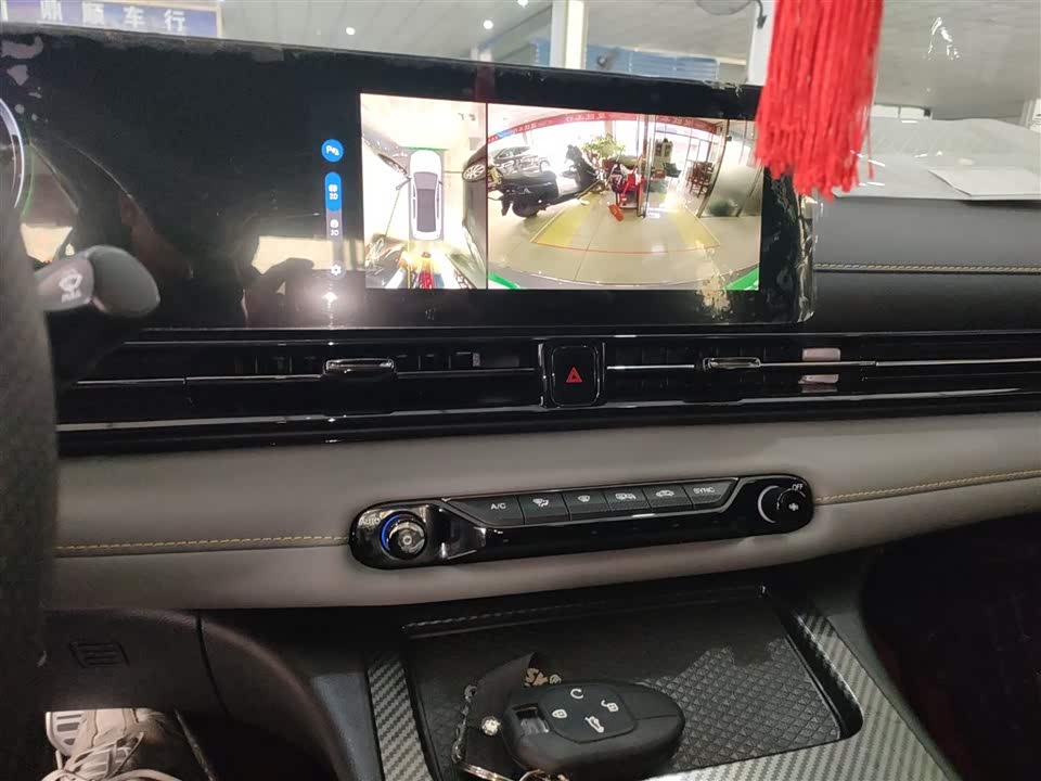 Trumpchi Shadow Leopard