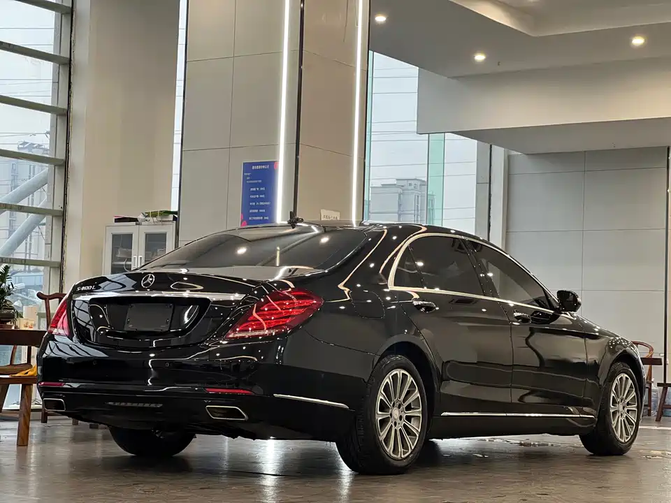 Mercedes-Benz S-class Mercedes-Benz S-class