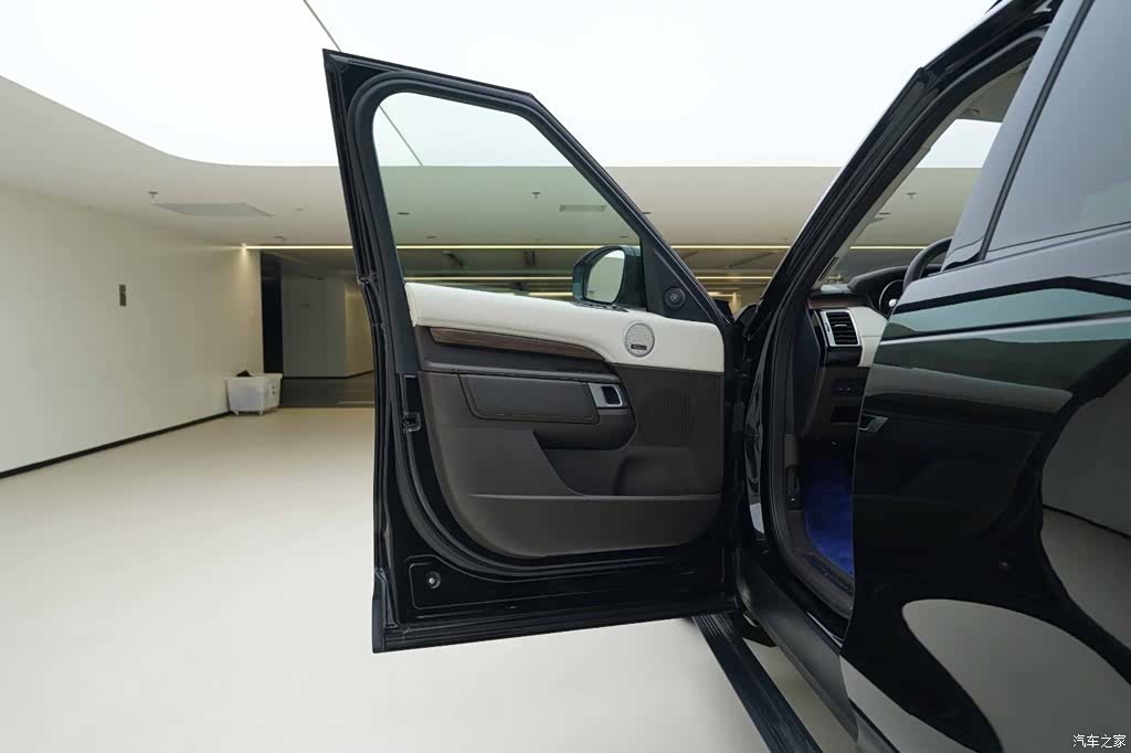 Land Rover Discovery, 2017 16