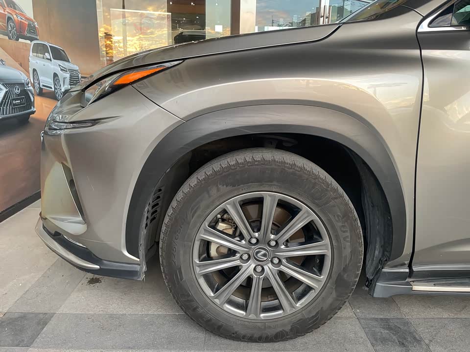 Lexus NX