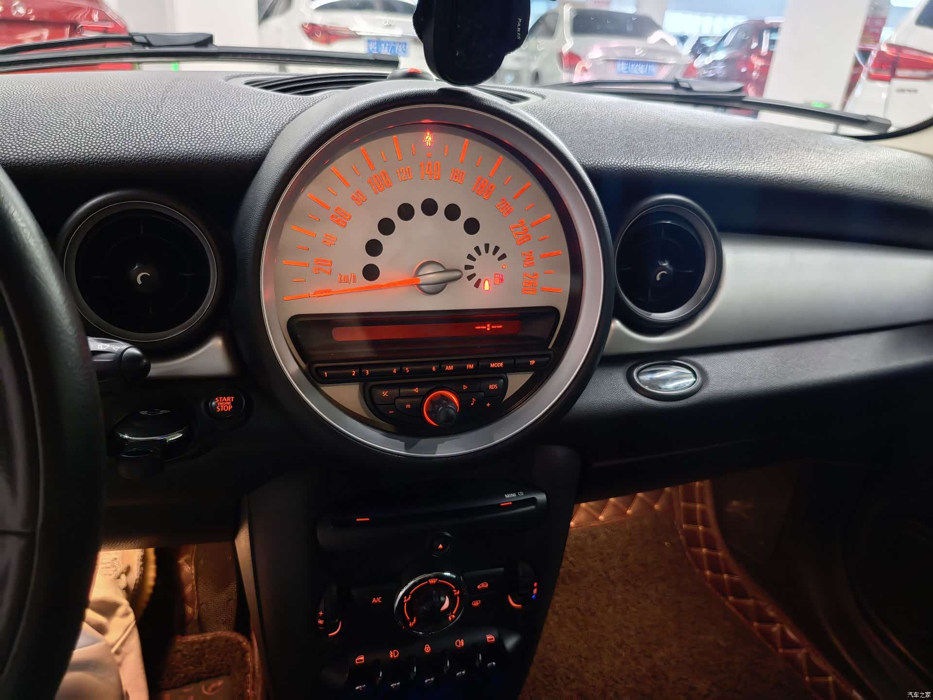 Mini ONE, 2013 10