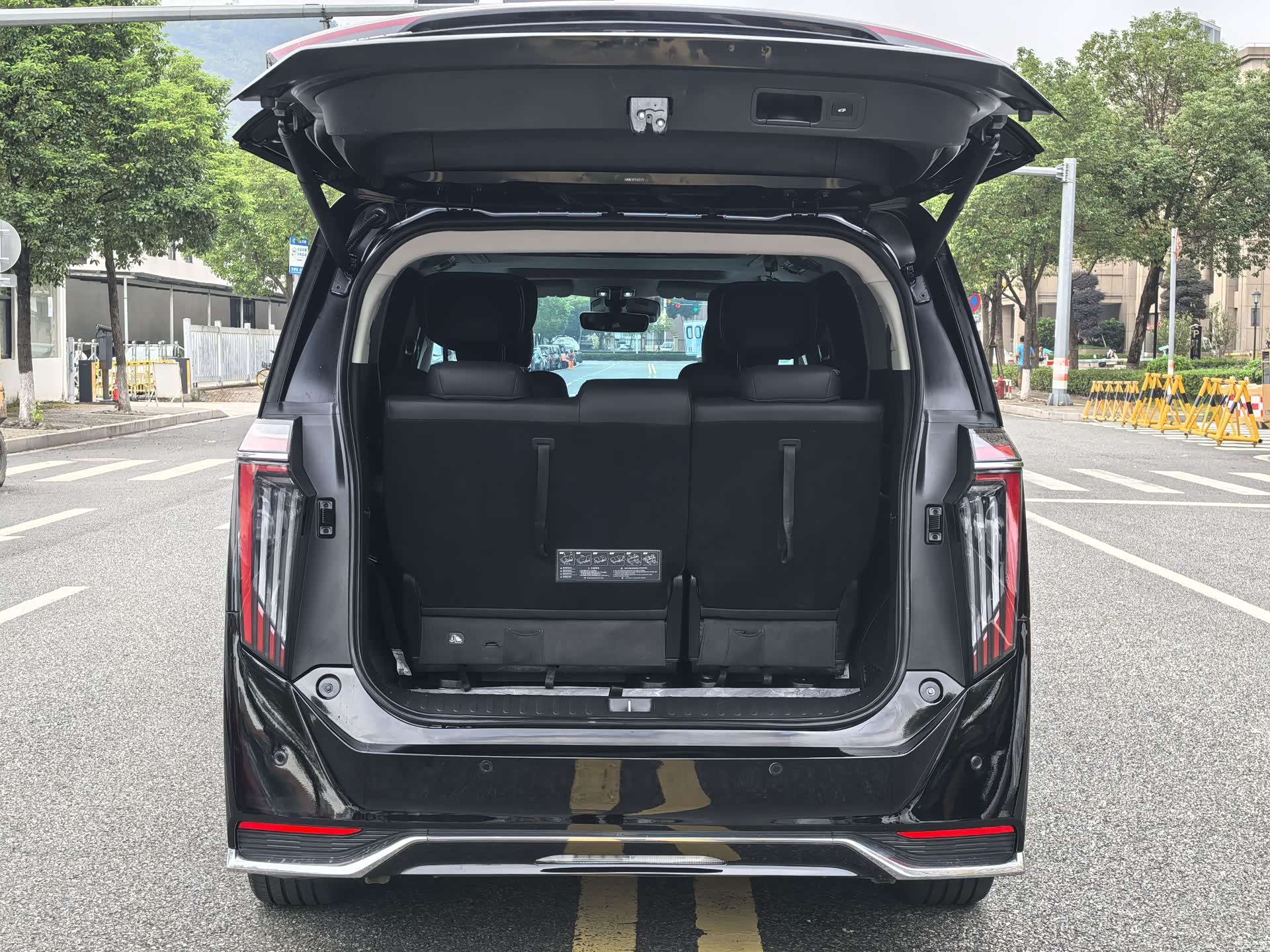 Trumpchi M8, 2025 10