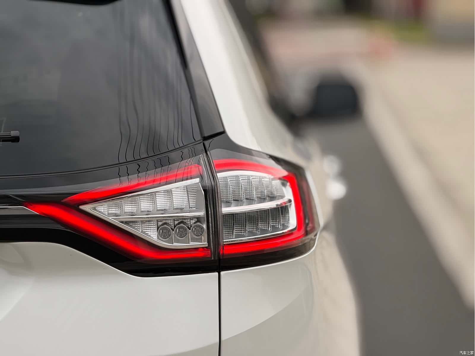 Ford Edge, 2019 9