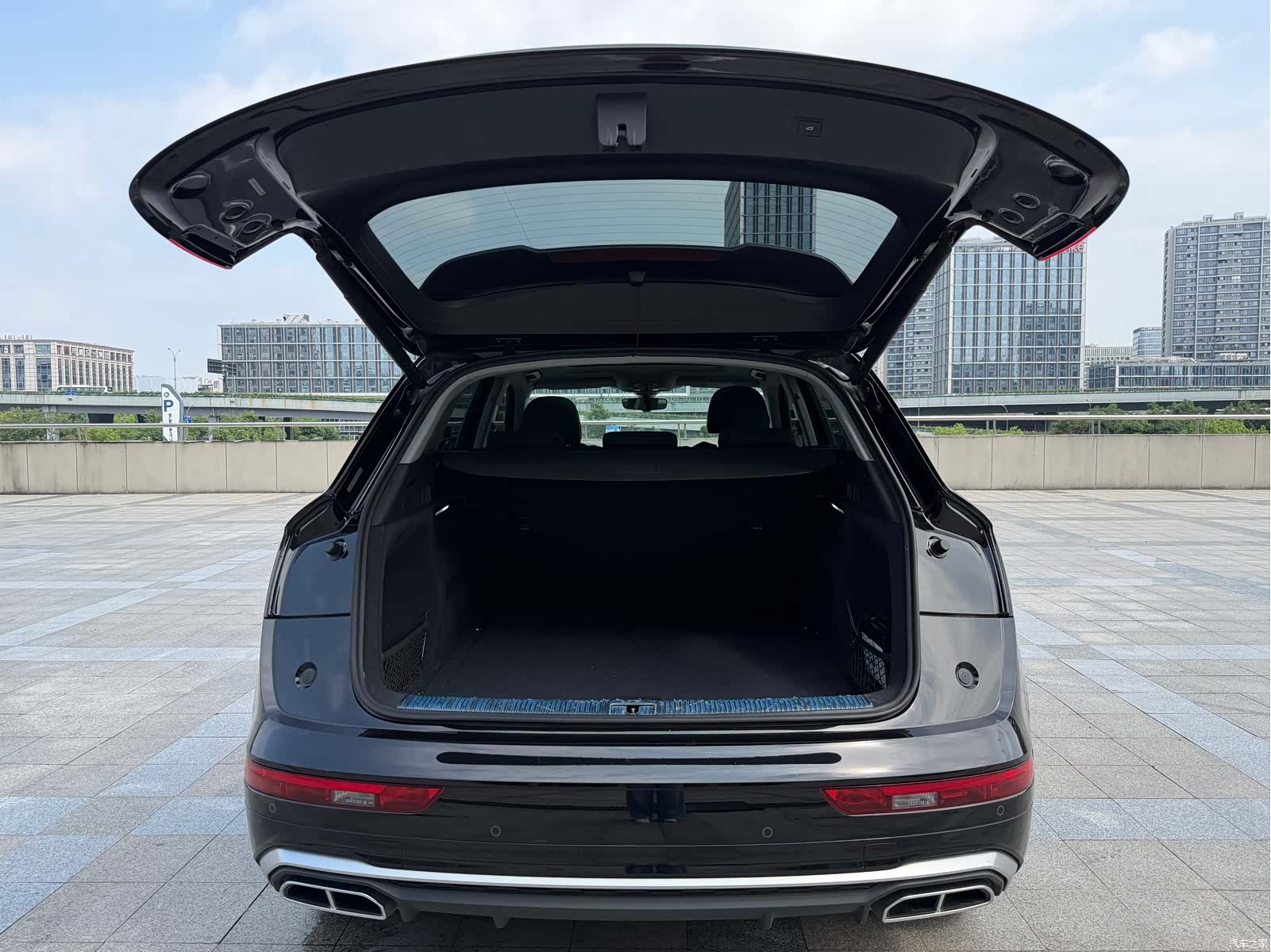 Audi Q5L, 2022 10
