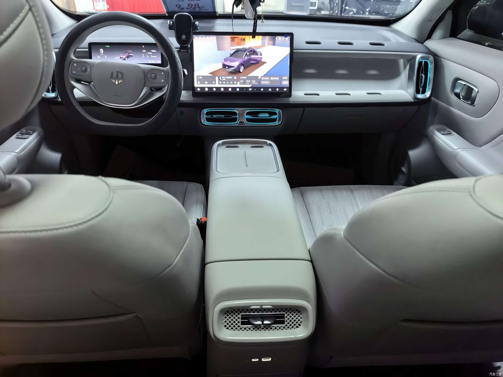 Leapmotor B10, 2025 13