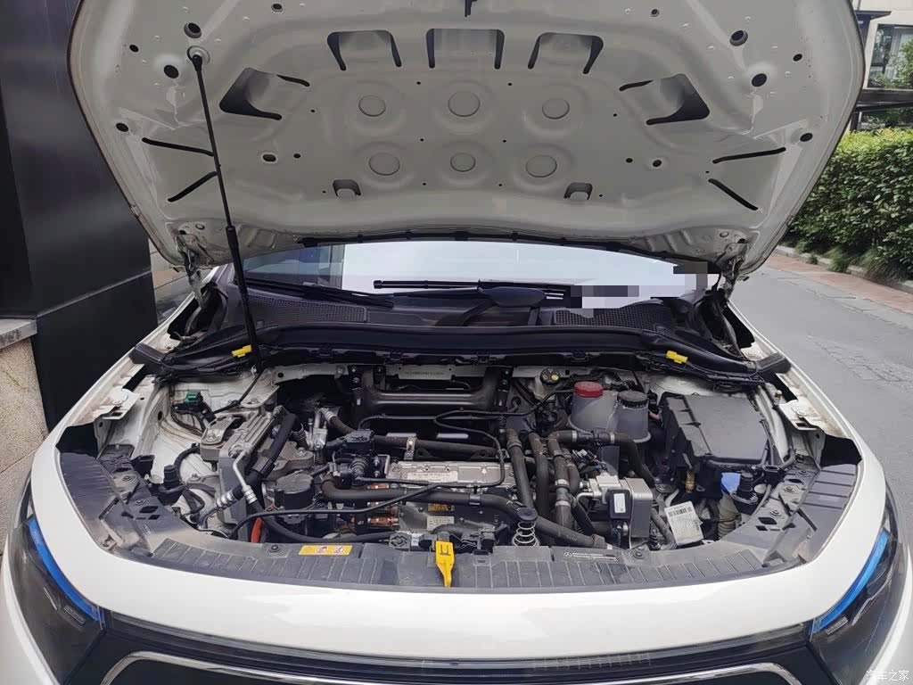 Mercedes-Benz EQA, 2023 11