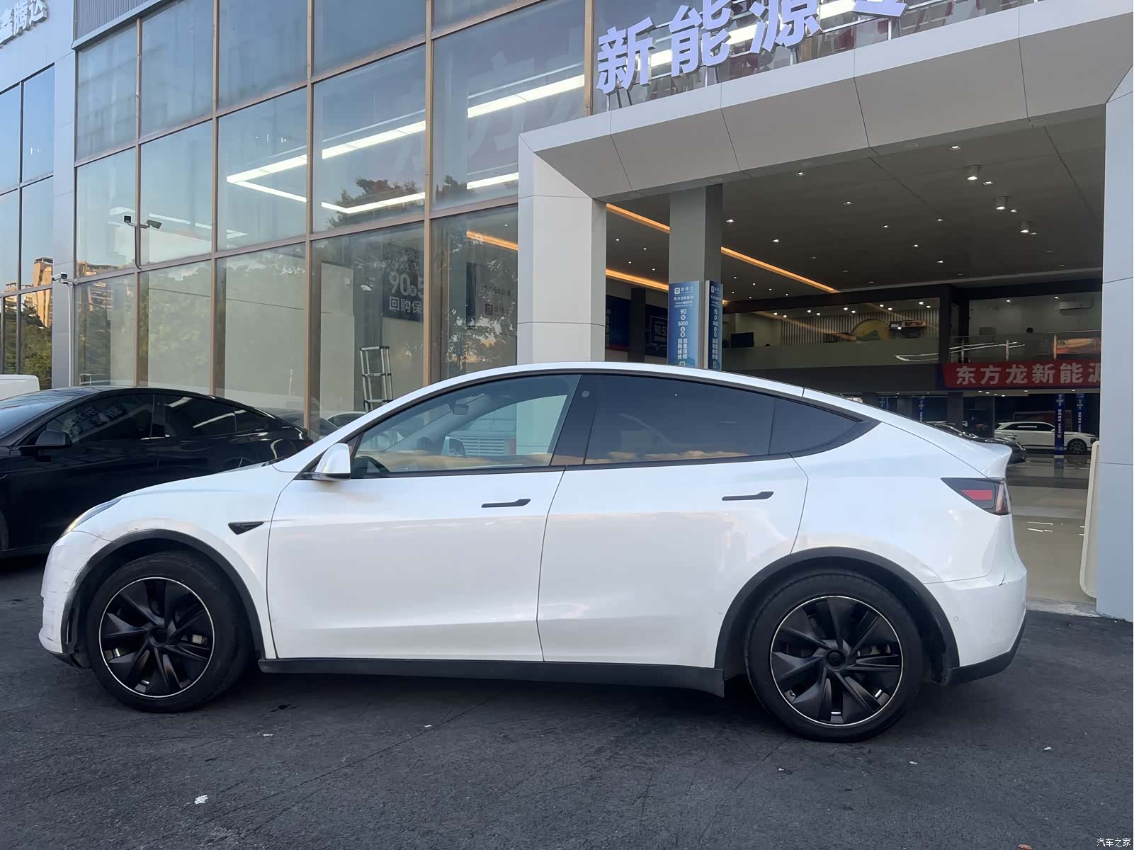 Tesla Model Y, 2023 8
