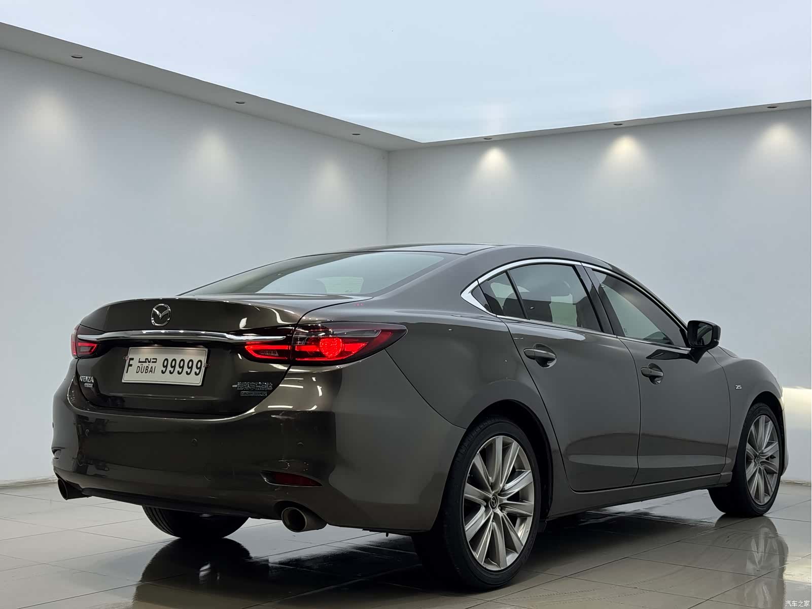 Mazda Atenza, 2019 10