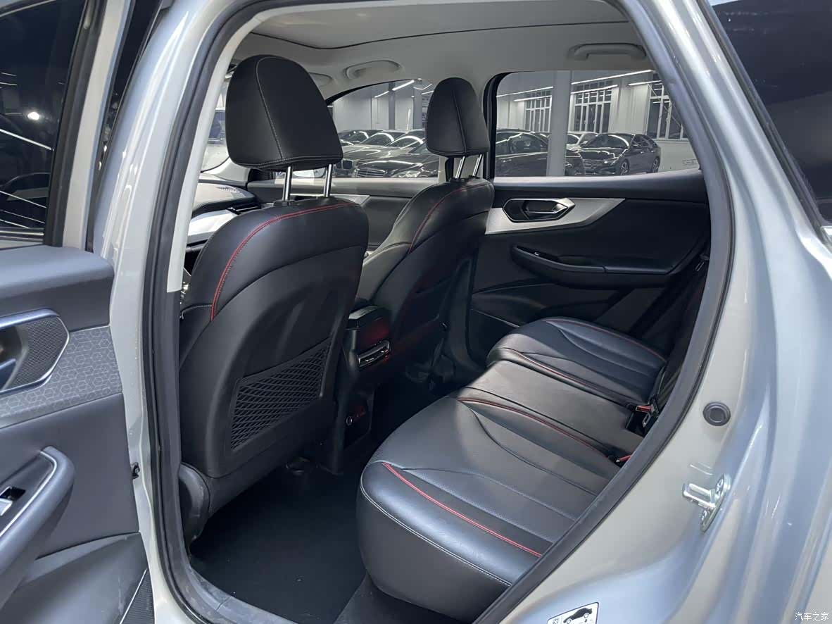 BAIC X7, 2021 14