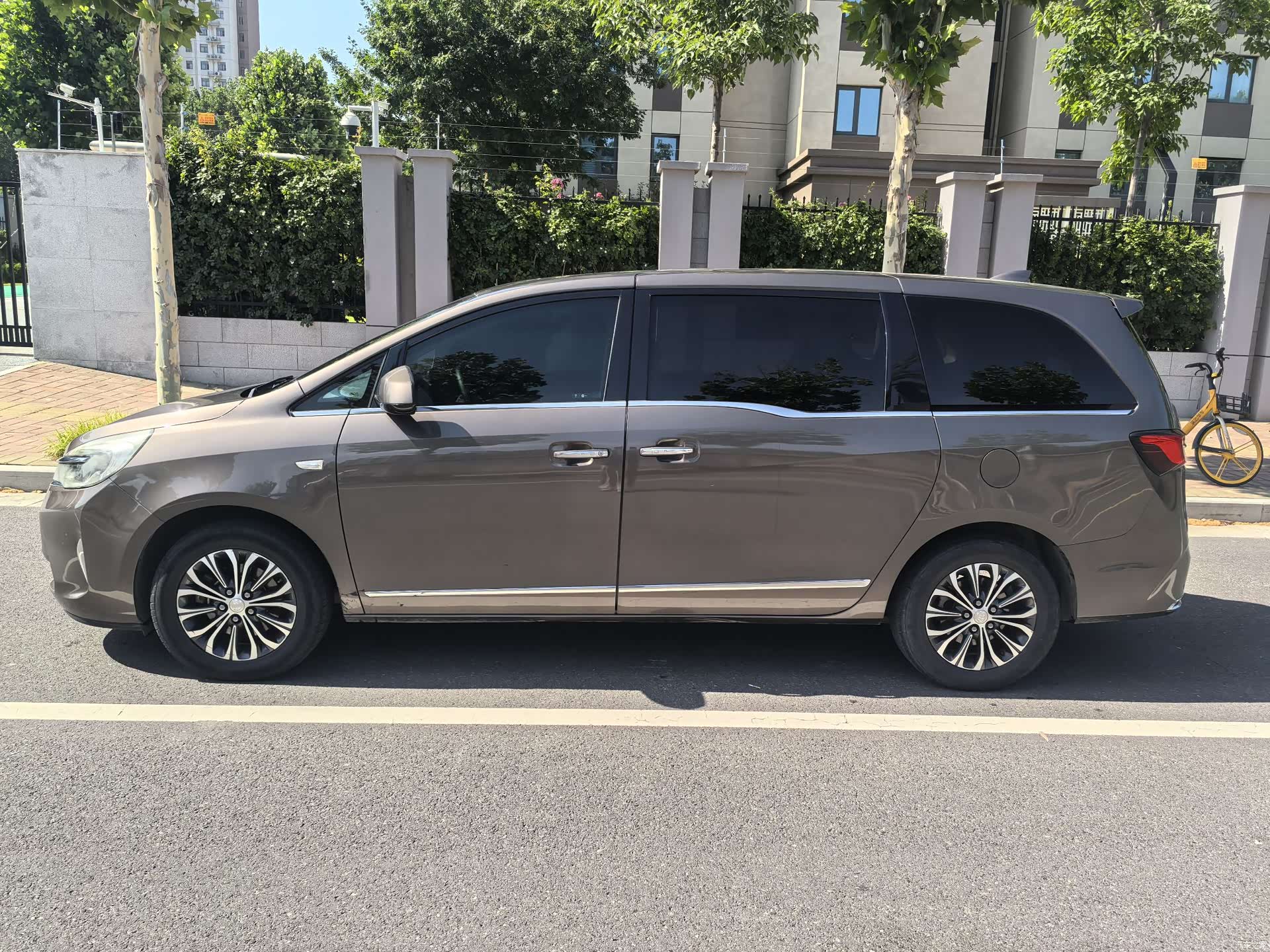 Buick GL8, 2020 11