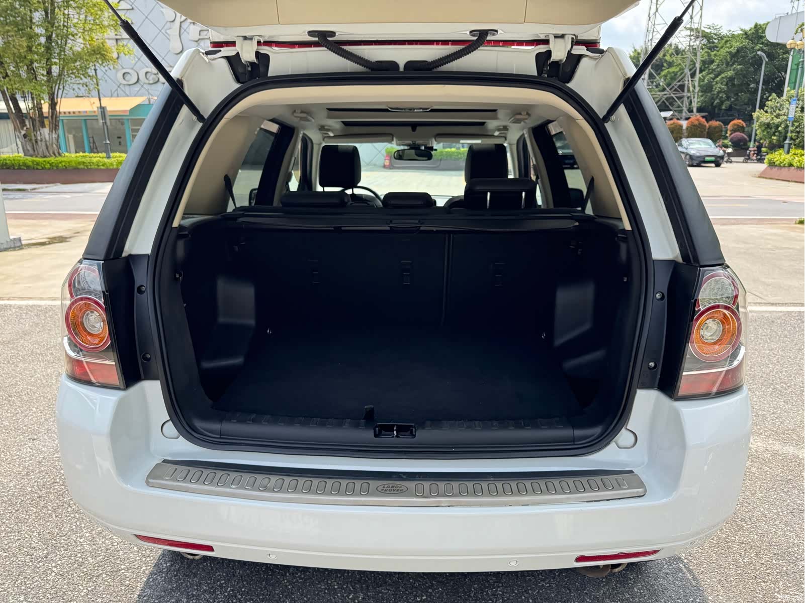 Land Rover Si4, 2014 9
