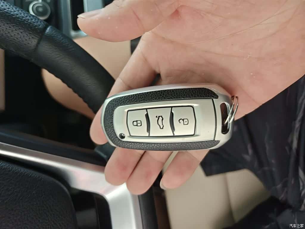 Geely Emgrand, 2018 9