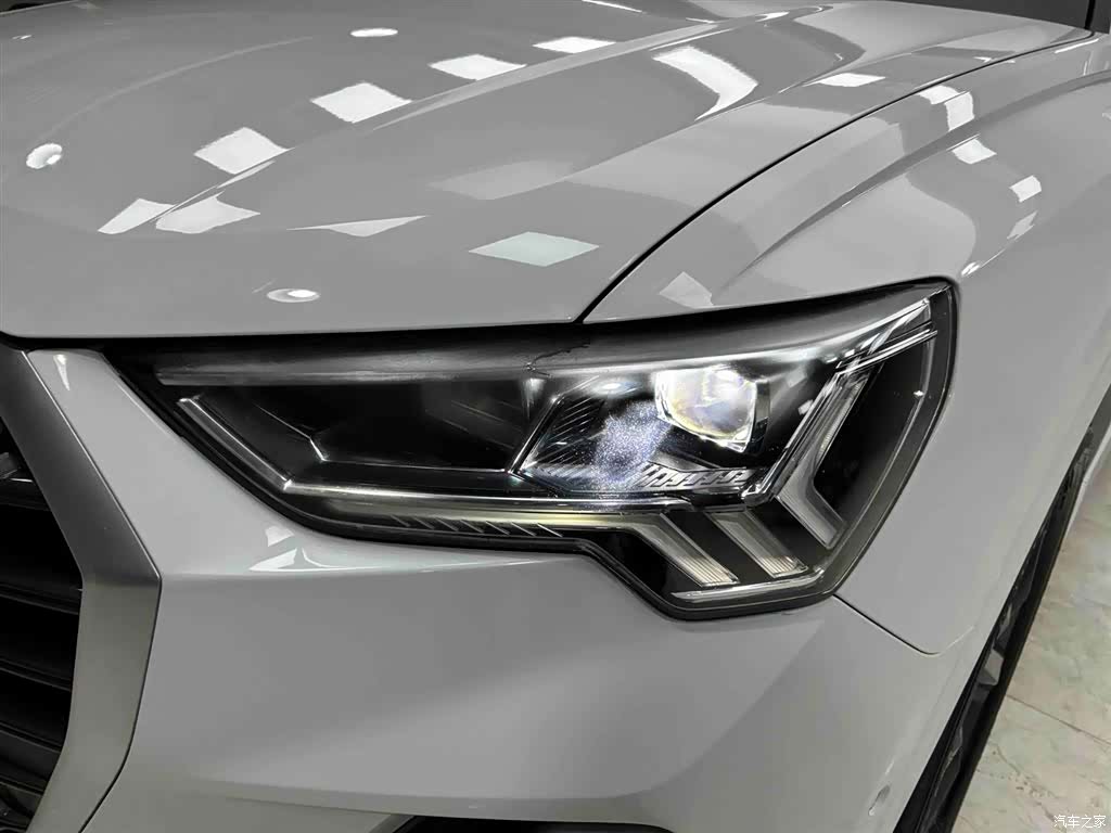 Audi Q3, 2023 18