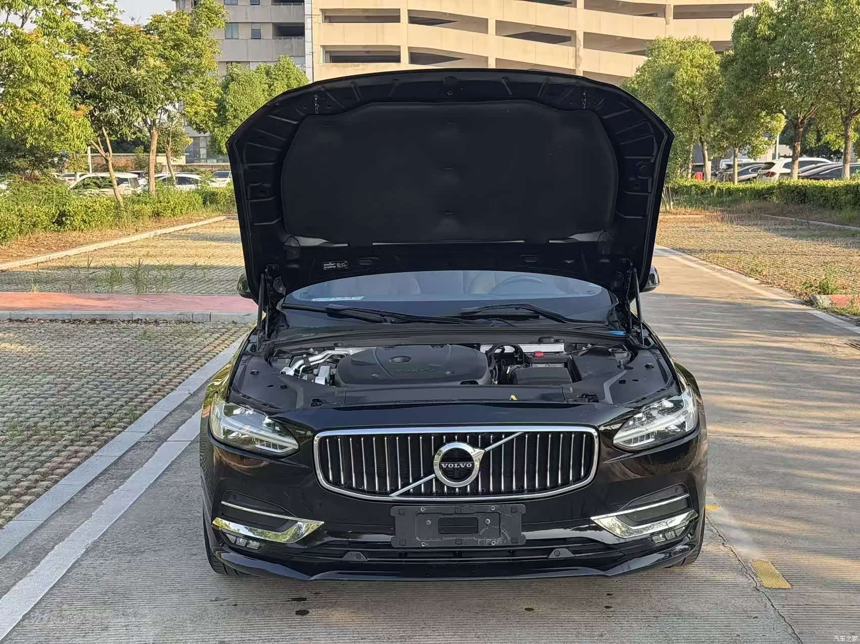 Volvo S90, 2019 все фото