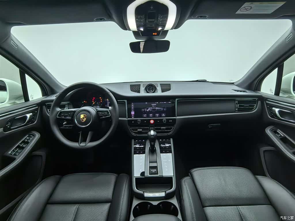 Porsche Macan, 2024 27
