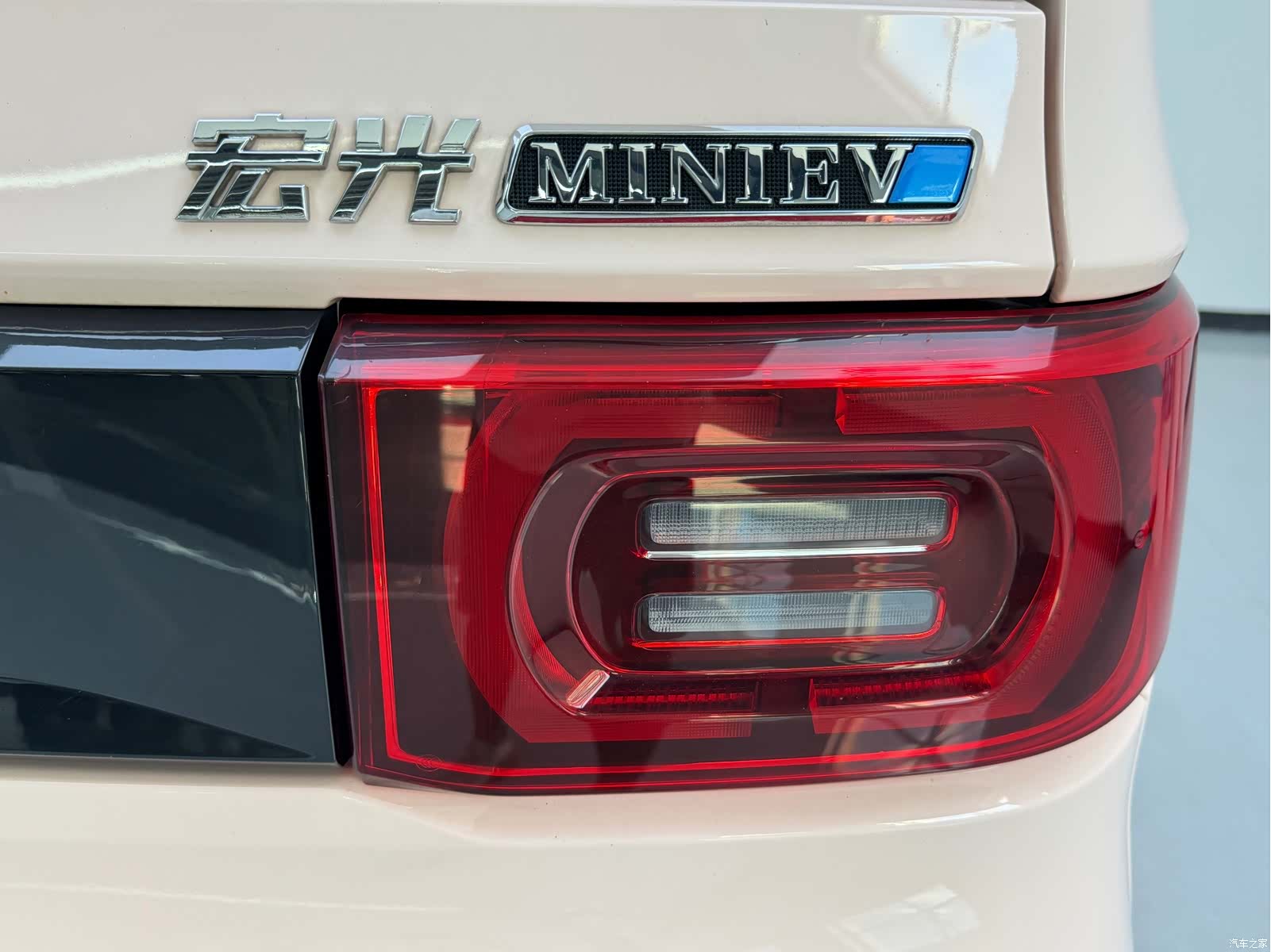 Wuling MINIEV, 2022 8