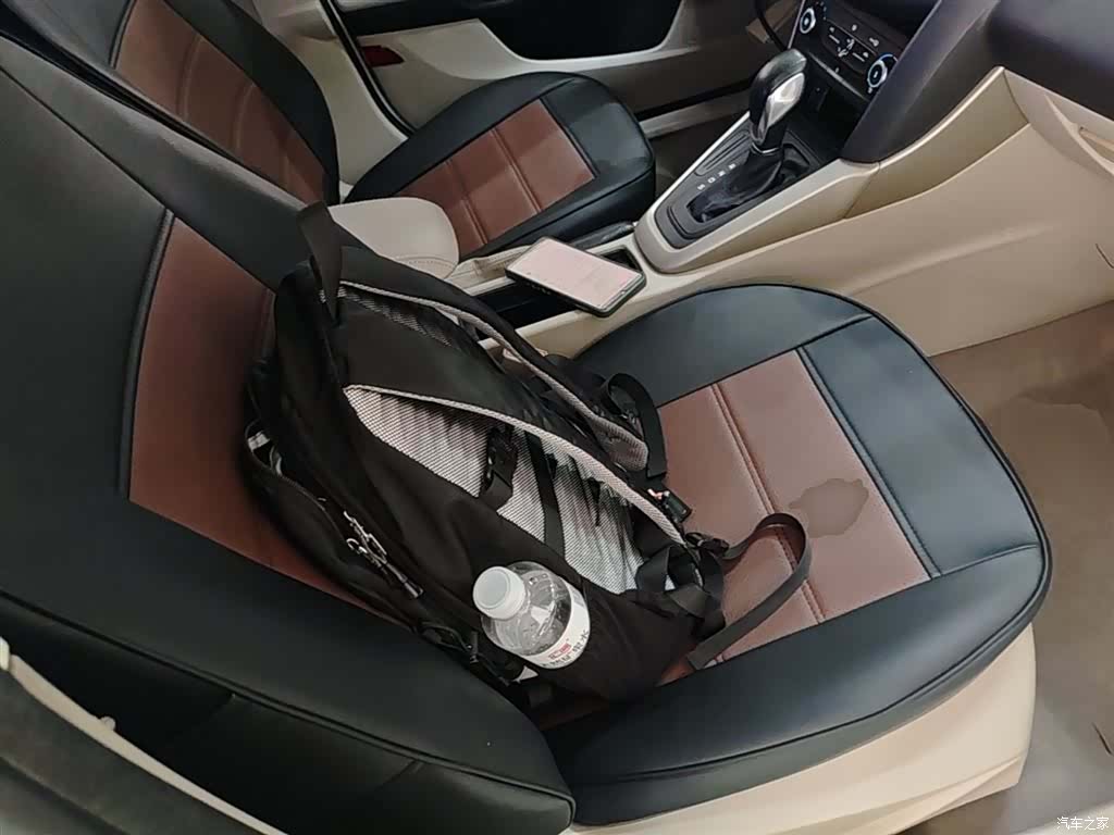 Ford Focus, 2015 25