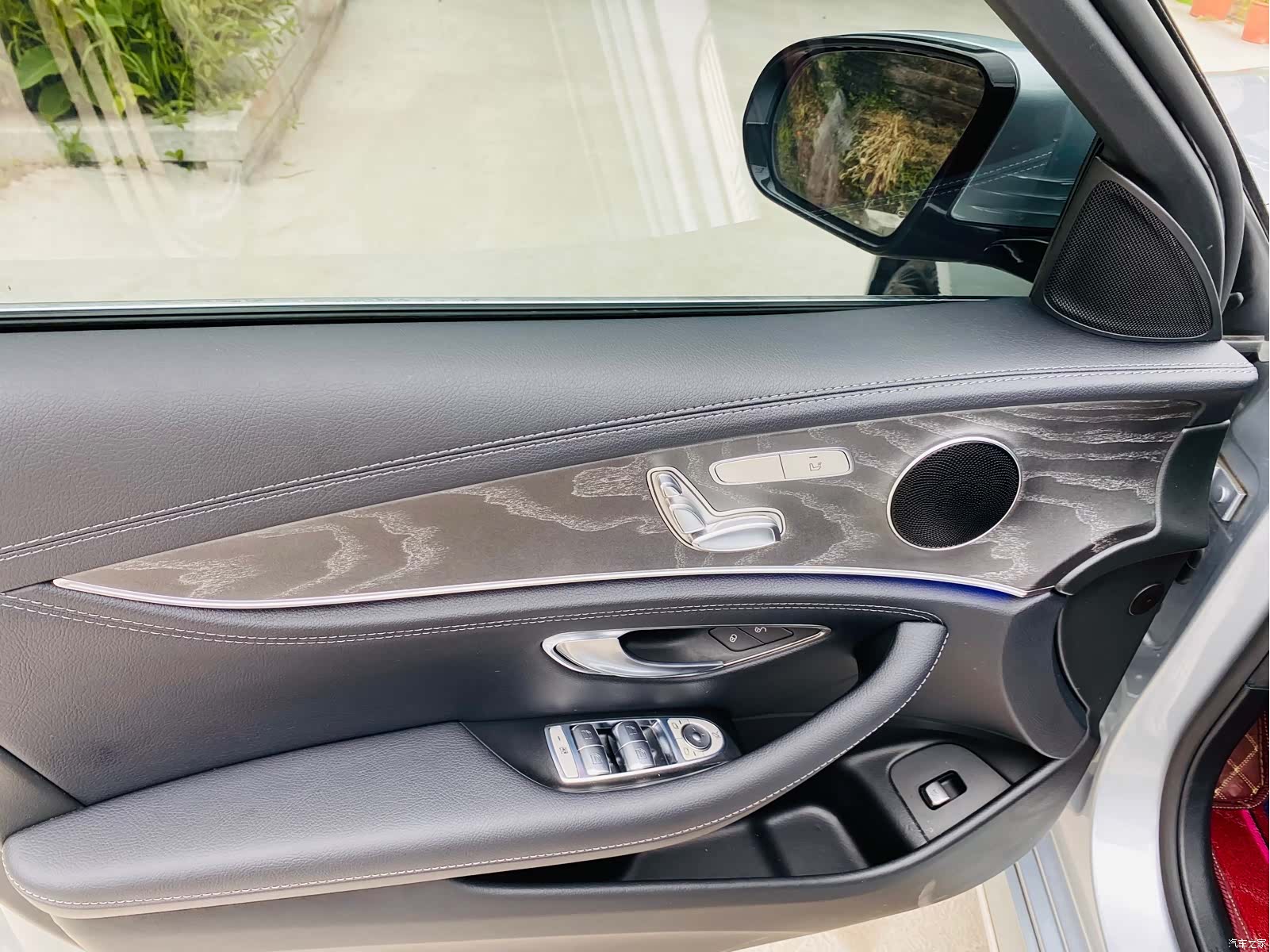 Mercedes-Benz E-Class, 2022 9