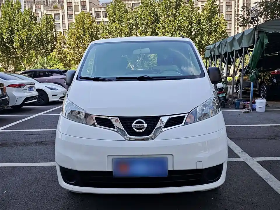 Nissan NV200 Nissan NV200