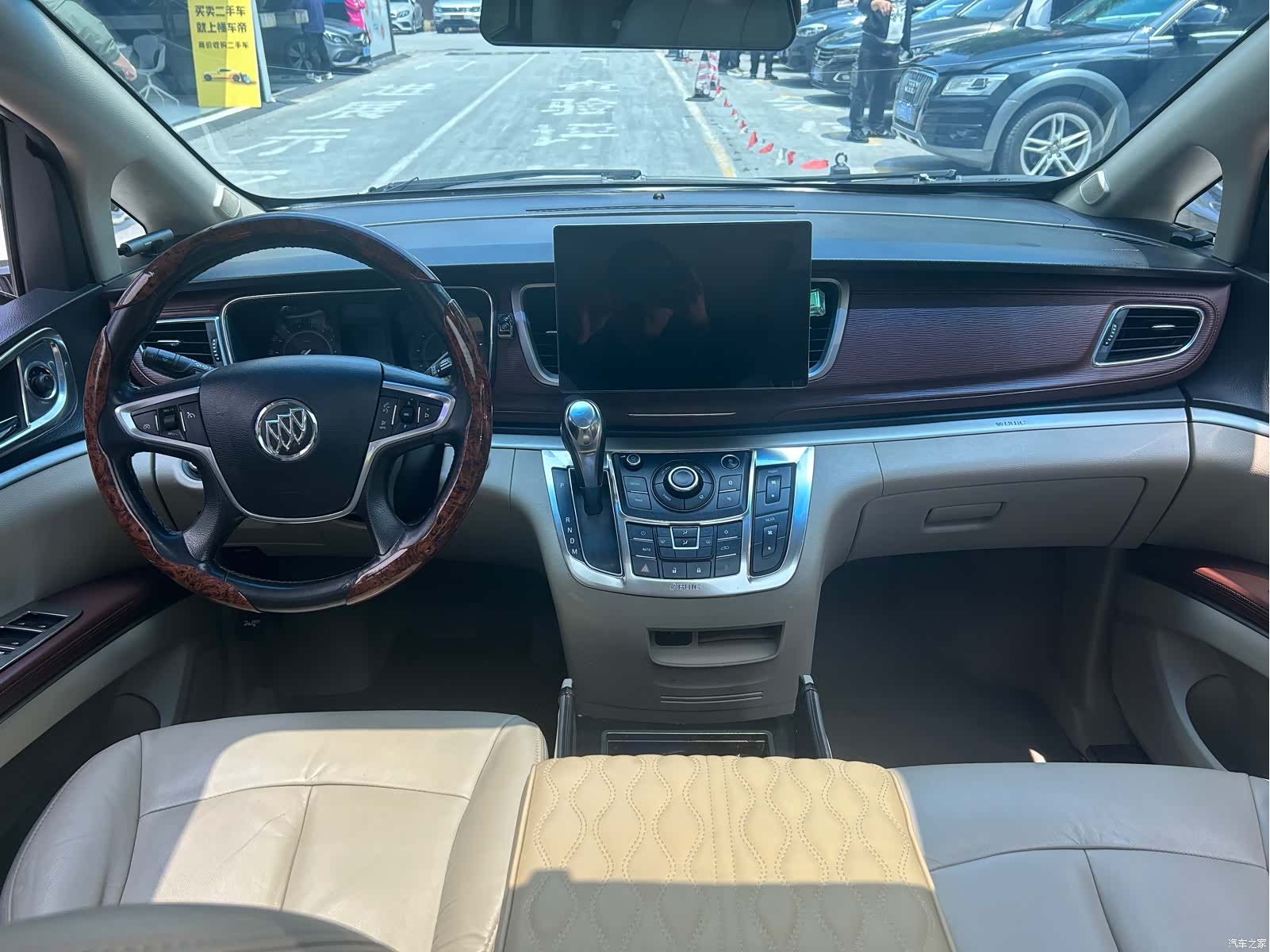 Buick GL8, 2018 все фото