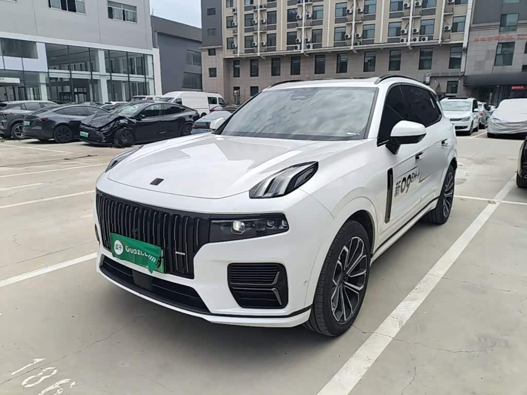 Lynk & Co 09 EM-P