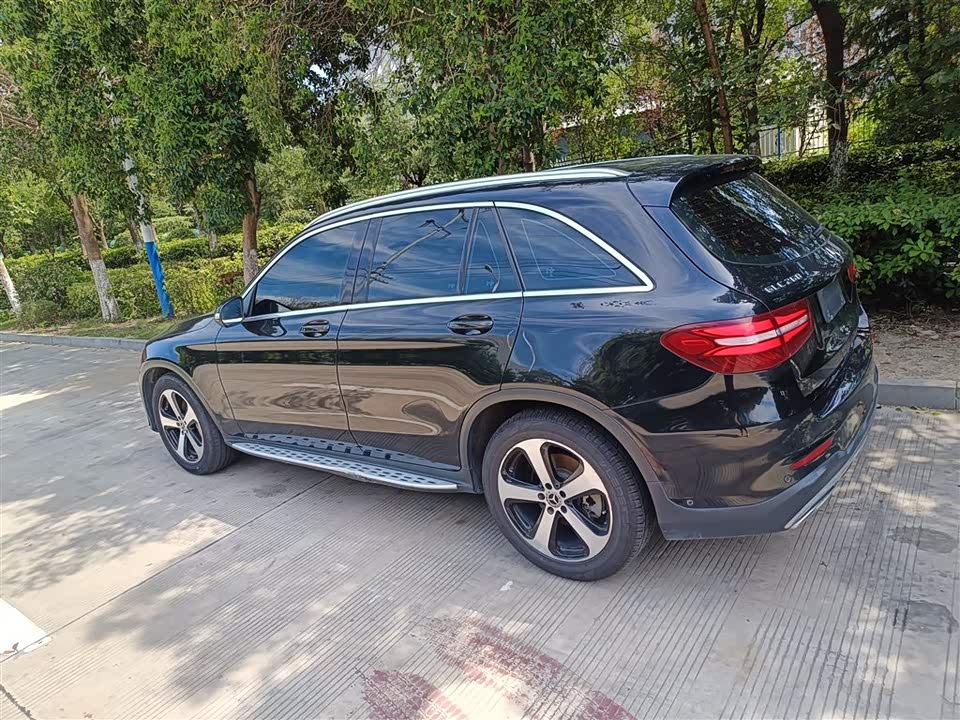 Mercedes-Benz GLC Mercedes-Benz GLC