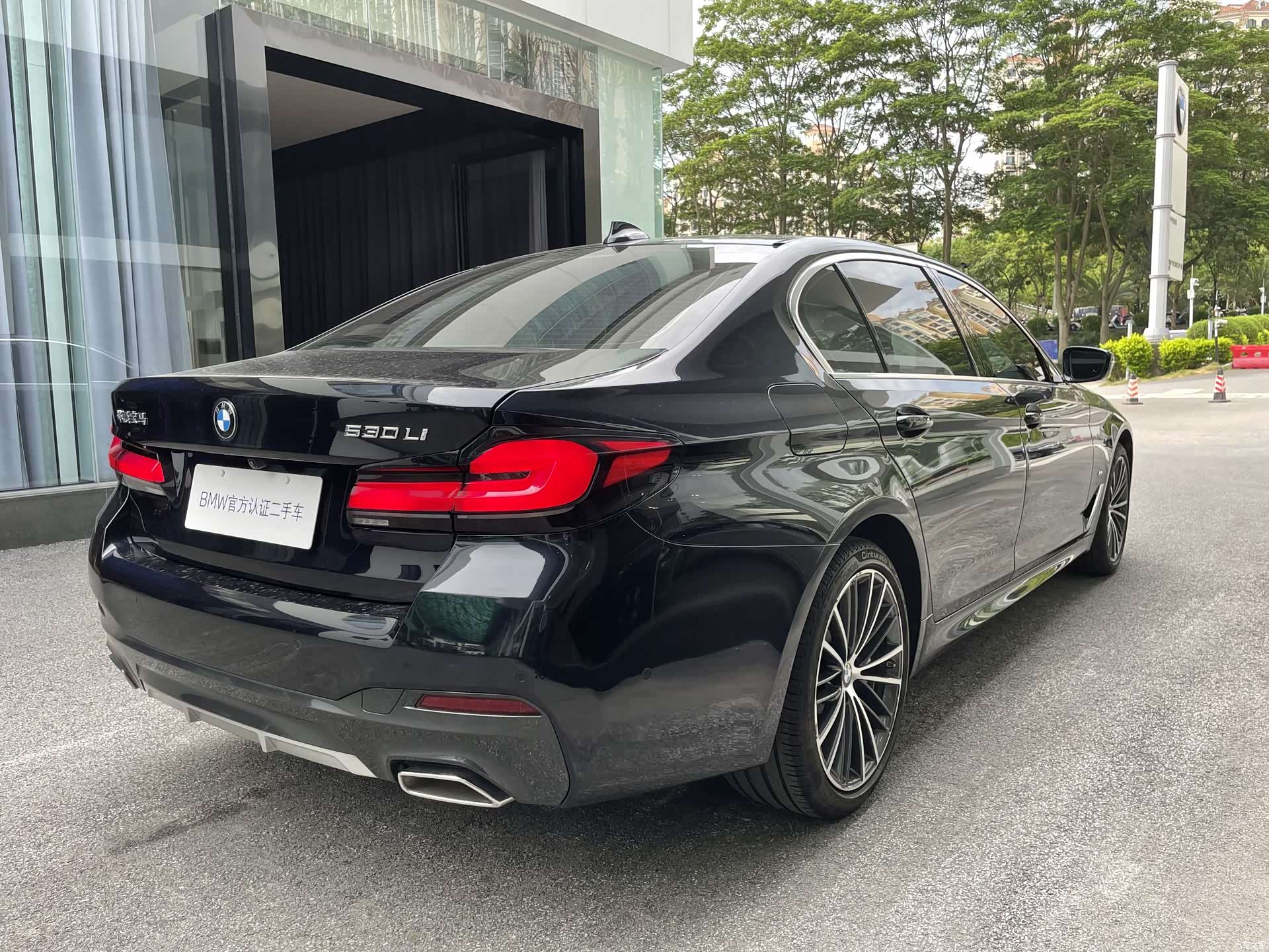 BMW 5 Series, 2023 9