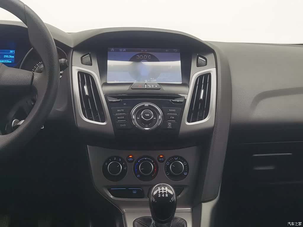Ford Focus, 2015 12