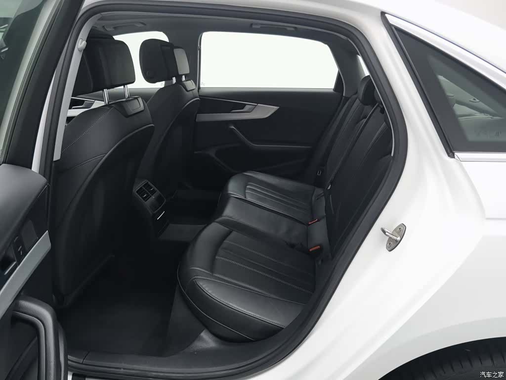 Audi A4L, 2020 15
