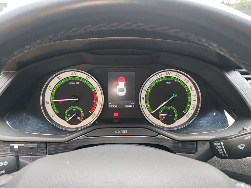 Skoda Superb, 2018 8