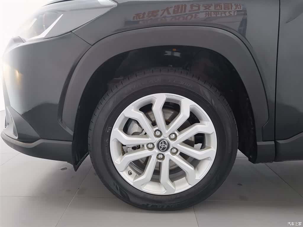 Toyota Frontlander, 2023 17