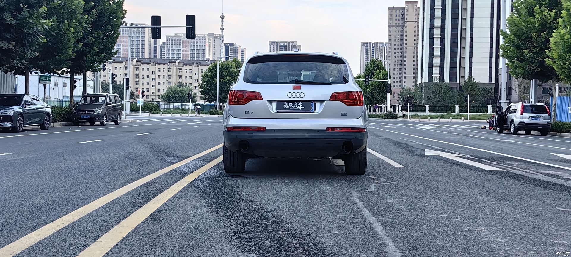 Audi Q7, 2009 8