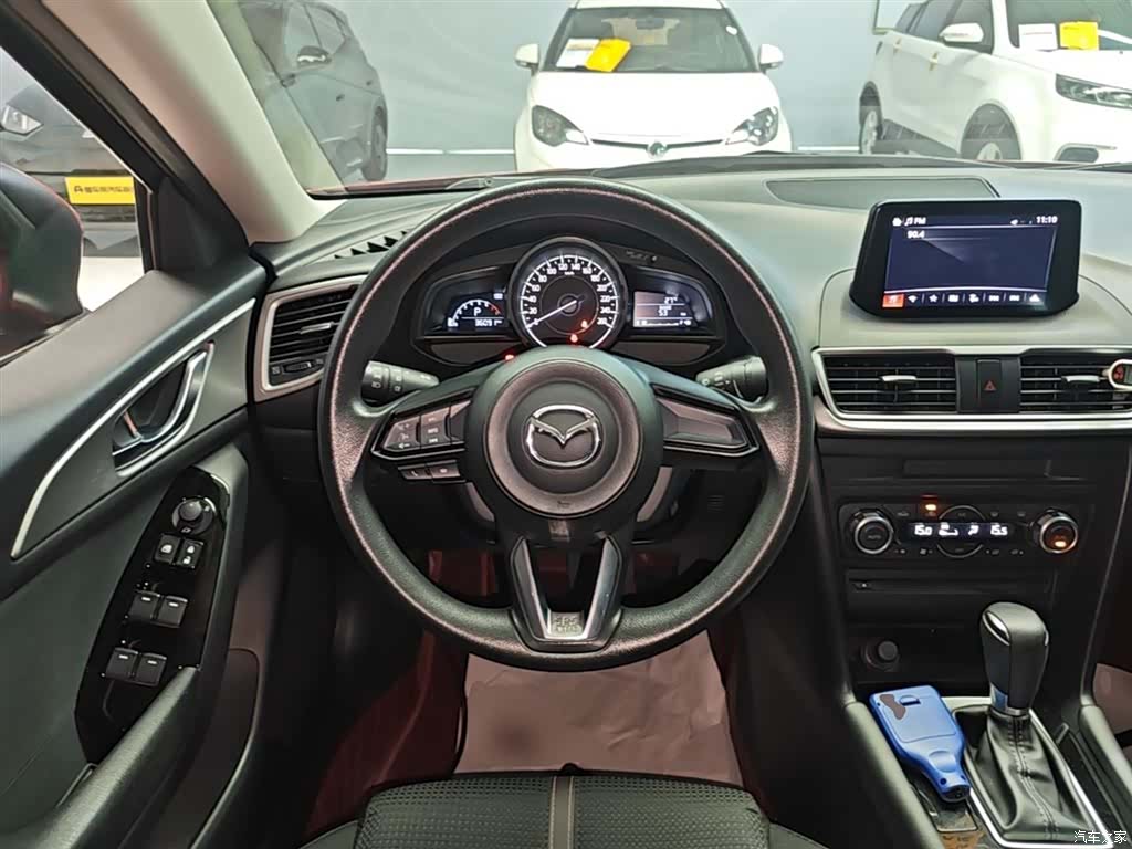 Mazda Mazda3, 2020 11