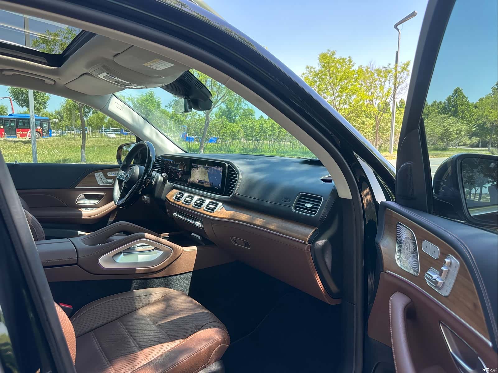 Mercedes-Benz GLS, 2024 8