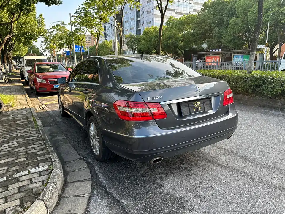 Mercedes-Benz E-class Mercedes-Benz E-class