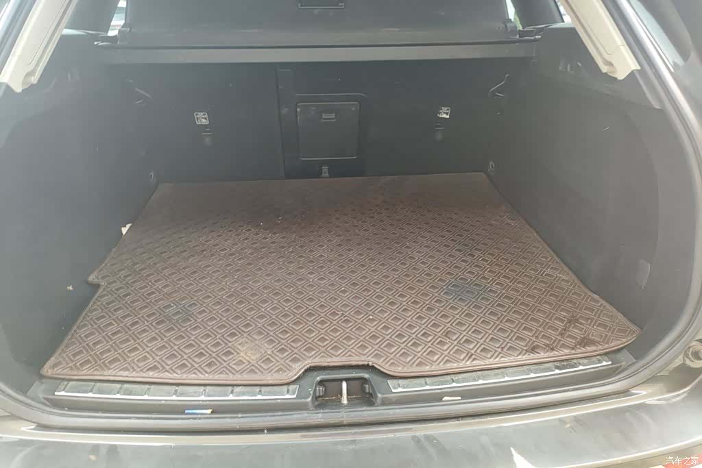 Volvo XC60, 2021 4