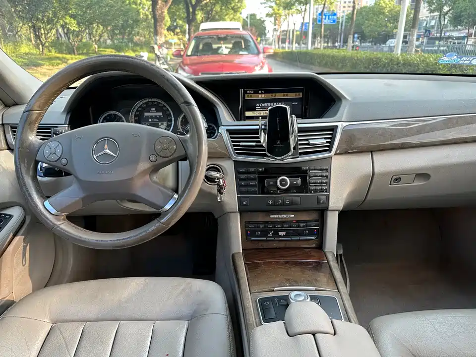 Mercedes-Benz E-class Mercedes-Benz E-class