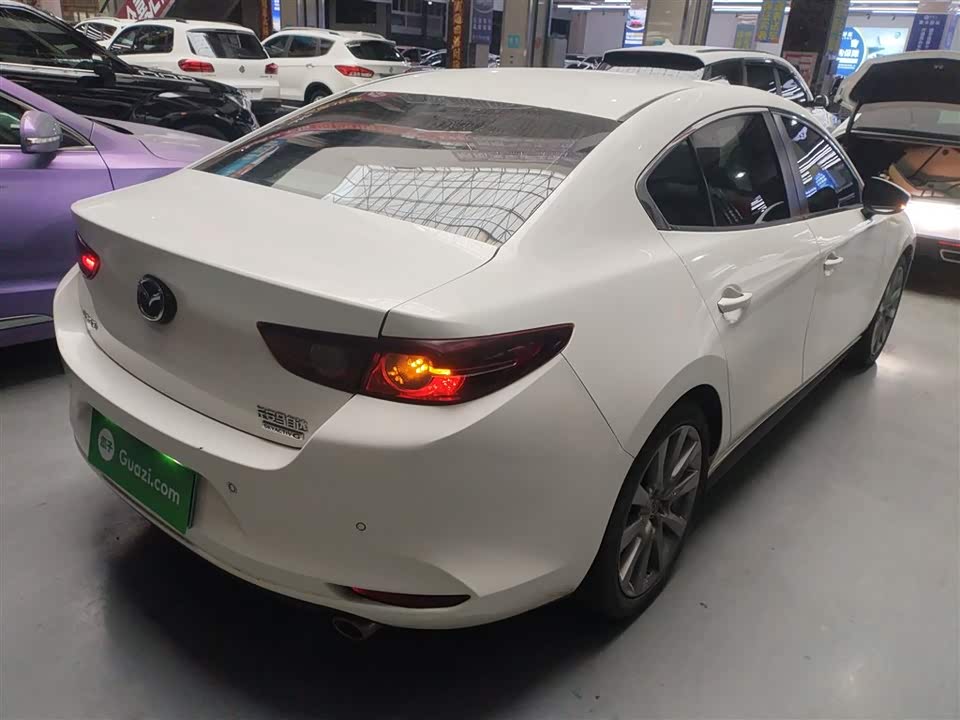 Mazda 3 Angkesaila