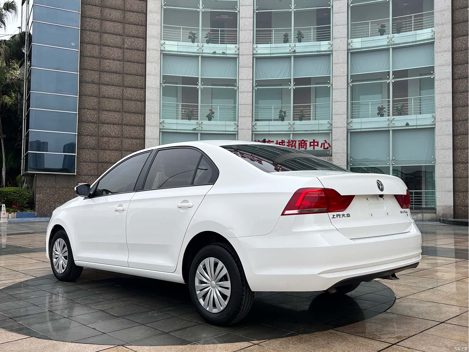 Volkswagen Santana, 2018 4