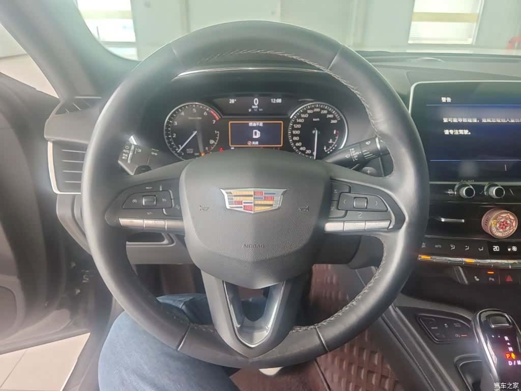 Cadillac CT5, 2021 11